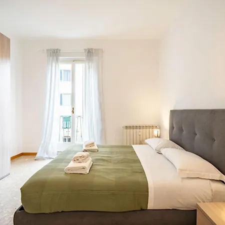 Ponte Vecchio - Centrally Located Flat *