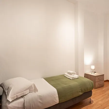 Ponte Vecchio - Centrally Located Flat *